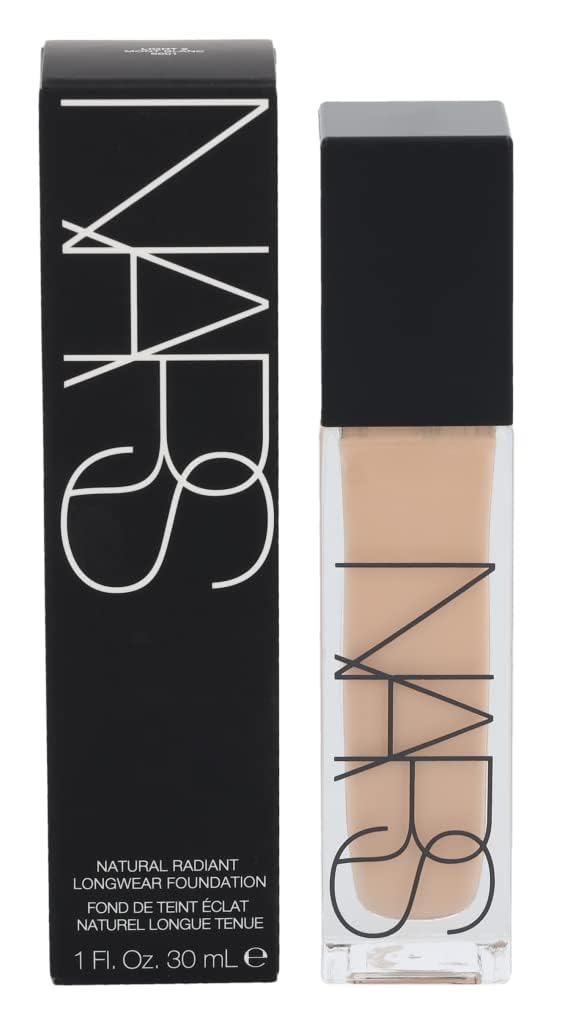کرم پودر Nars Natural Radiant Foundation For Women, Mont Blanc, 30 ml | با ماندگاری ۱۶ ساعته و جلوهای طبیعی و درخشان