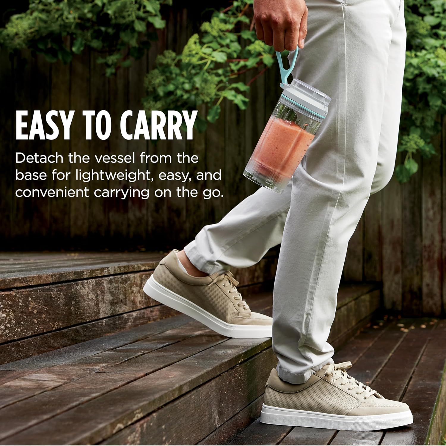 شیکر شارژی و مخلوطکن مسافرتی Ninja Blast Max BC251PK | قابلیت یخشکن و مخزن ۶۵۰ میلیلیتری ضد نشت