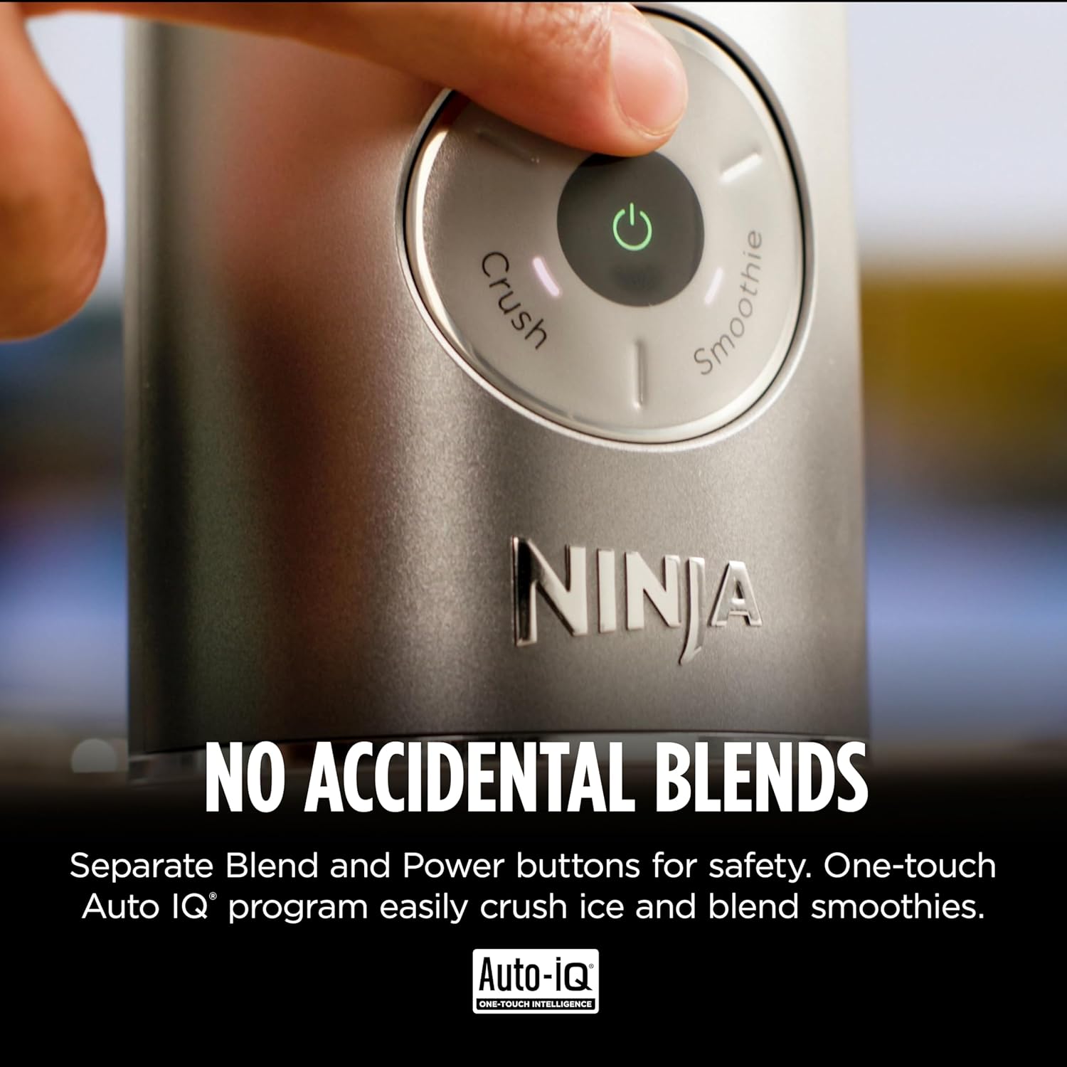 شیکر شارژی و مخلوطکن مسافرتی Ninja Blast Max BC251PK | قابلیت یخشکن و مخزن ۶۵۰ میلیلیتری ضد نشت